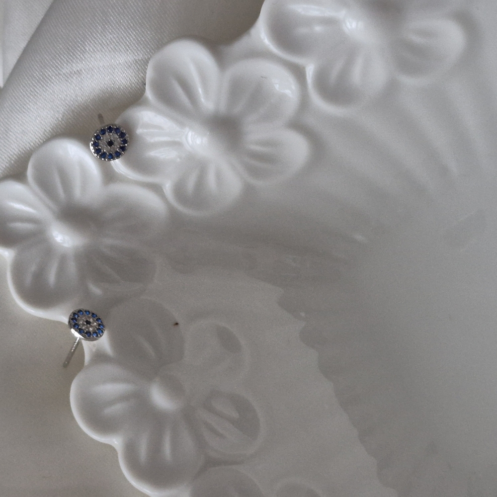 Elegant 925 Stud Earrings